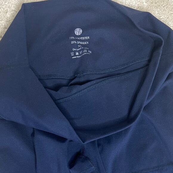 TYC Till You Collapse Navy Blue
Leggings Active Sz XL Front
Mesh Cutout Design - Picture 8 of 9